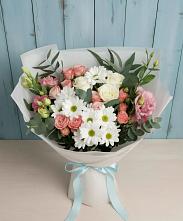 Букет цветов из:  Розы, Лизиантусы и Хризантемы в Семёнове