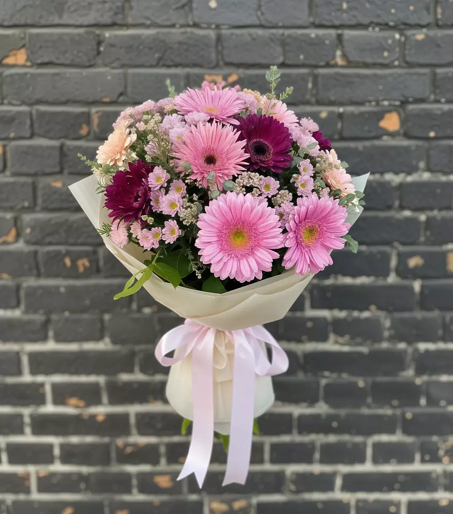Букет цветов из: Герберы и Хризантемы в Семёнове