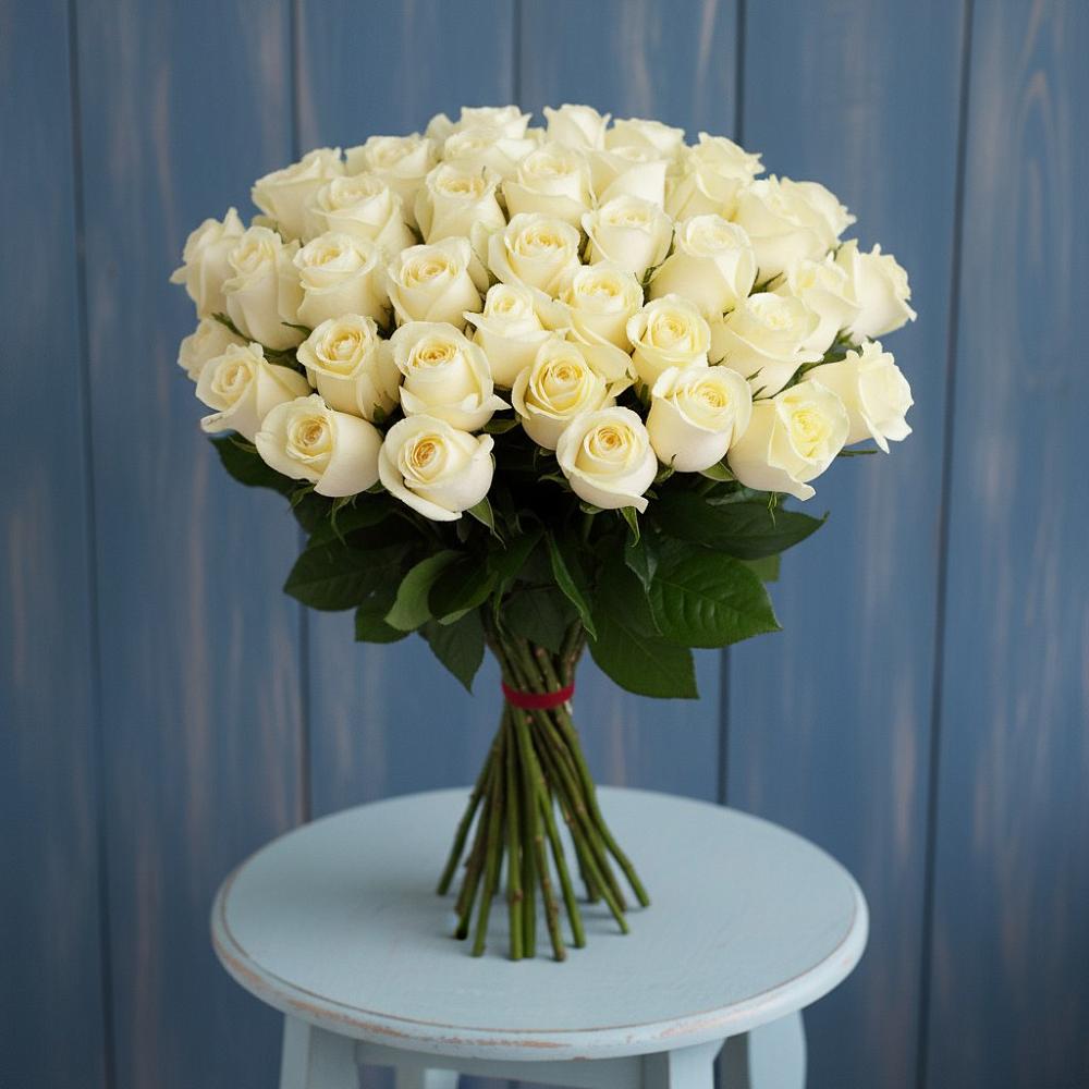 Букет 51 Белая роза Эдлесс Лав в Семёнове