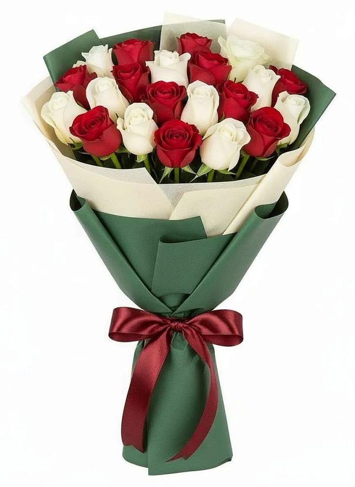 Букет Микс из красных и белых роз в Семёнове