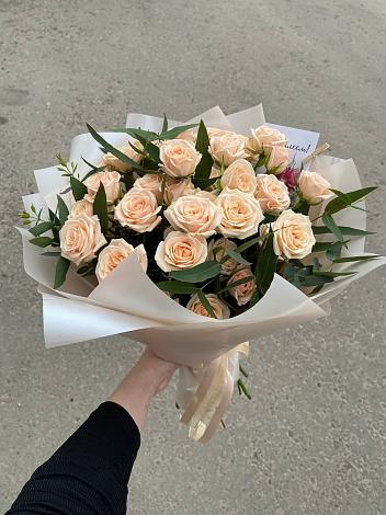 Букет Кремовые розы Латте в Семёнове