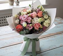 Букет цветов из:  Розы, Лизиантусы и Гвоздики #REPLACE_PRED# Семёнове